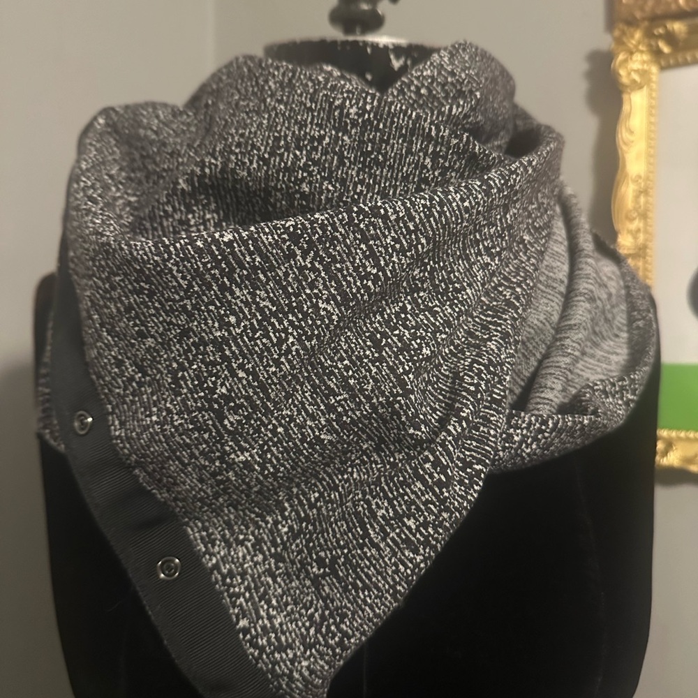 lululemon Vinyasa Scarf